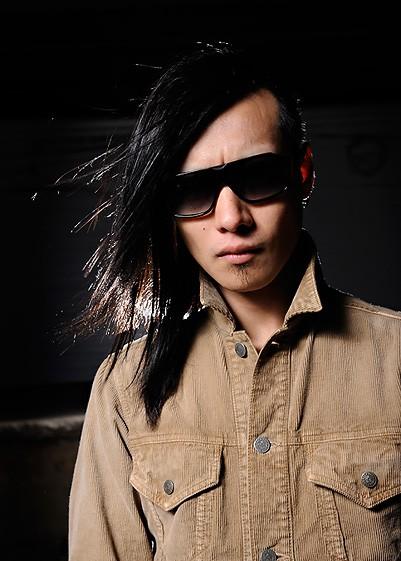 214743_dir_en_grey_-_toshiya_27.jpg