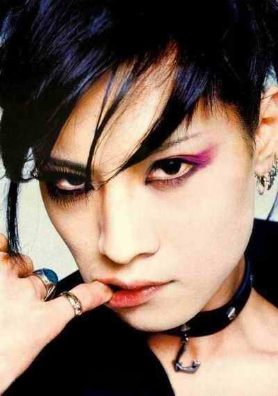 Toshiya.jpg